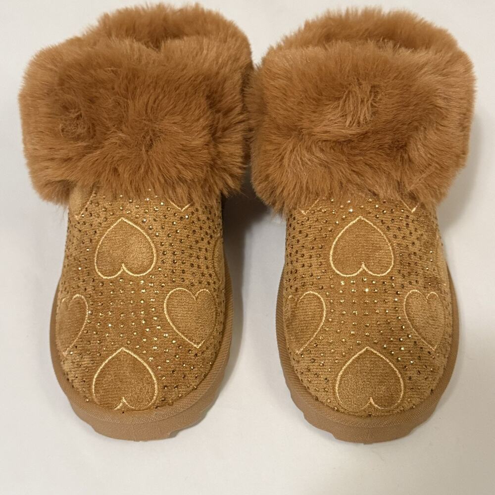 NWT Tahari Girls Slippers SIZE 2 Faux Suede/Fur Hearts Rhinestones Ankle Booties